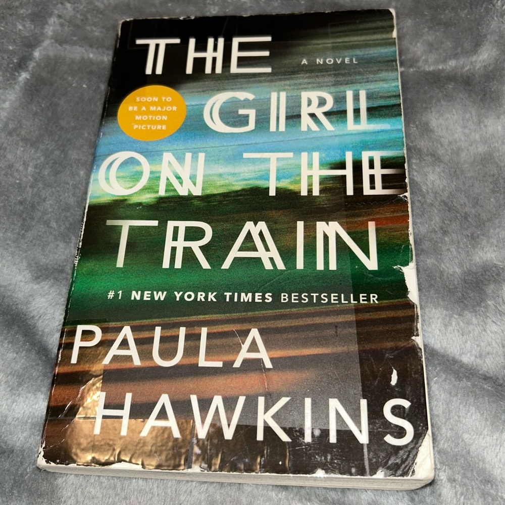 The Girl on the Train by Paula Hawkins, Paperback, 2015